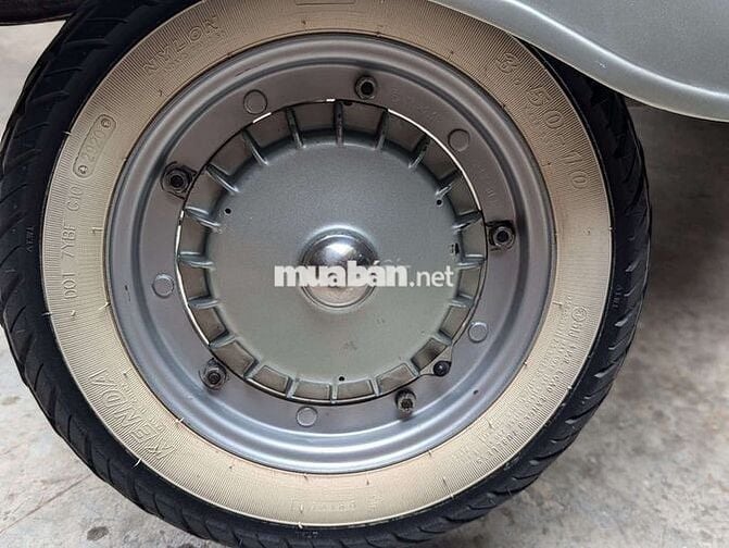 Piaggio Vespa Sprint 08 1968 nguyên bản còn đẹp