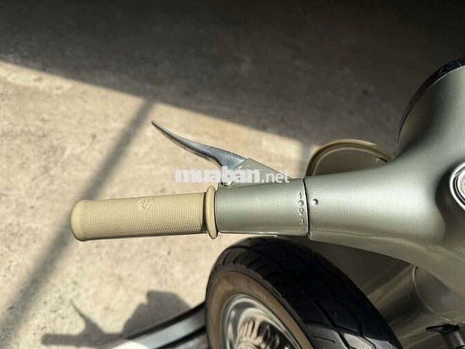 Piaggio Vespa Sprint 08 1968 nguyên bản còn đẹp
