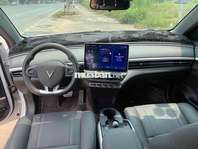 Xe điện VinFast VF6 Eco 2025 Trắng