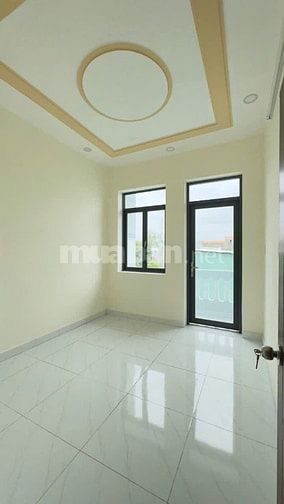 Bán Đất Tặng 2 Căn Nhà Riêng Biệt _ DT 6m x 20m _ Sổ Riêng _ Long Hậu