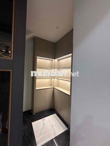 Nhà đẹp 5 tầng Minh Khai, cần sang nhanh sổ sẵn sàng giao dịch ngay