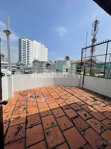 GIẢM GIÁ NGUYỄN ĐÌNH CHIỂU QUẬN 3 - HẺM GẦN 6M -61M2 NGANG 4.4M 5 TẦNG