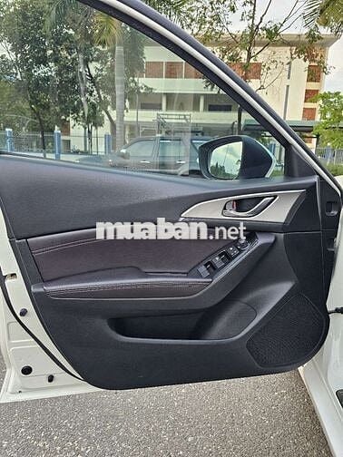 Mazda 3 Facelift 2018 Full Trắng 85000 km