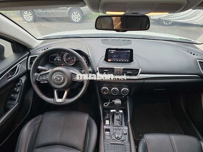 Mazda 3 Facelift 2018 Full Trắng 85000 km