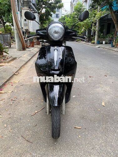 Xe máy Yamaha Janus màu Đen
