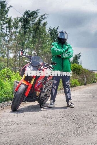 Honda CB190R Đỏ