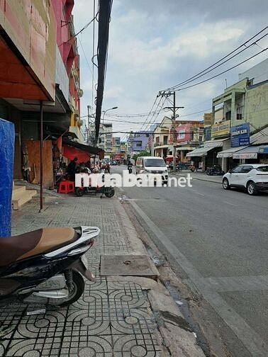 Mặt bằng kinh doanh  ngay chợ Hóc Môn cho thuê