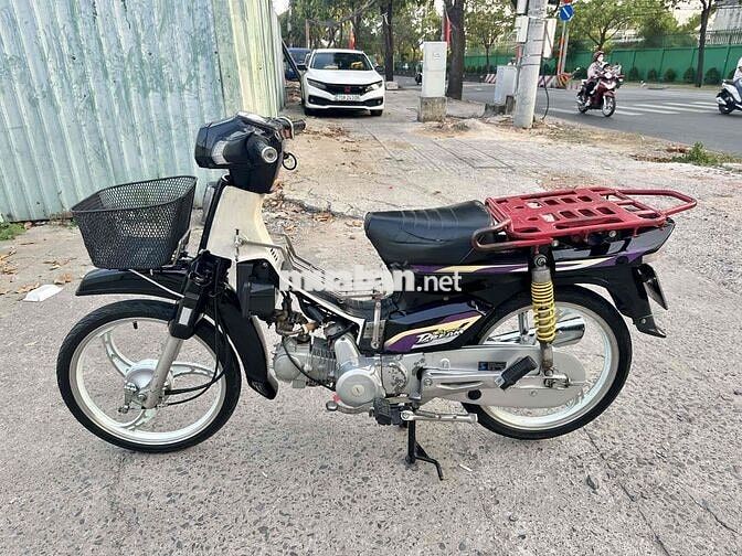 Honda Super Dream Đen