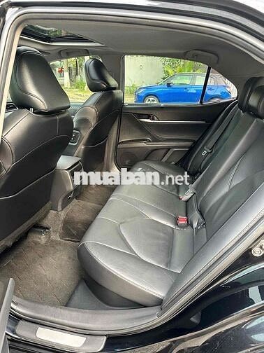 Toyota Camry 2.5 HV 2023 61000km Đen