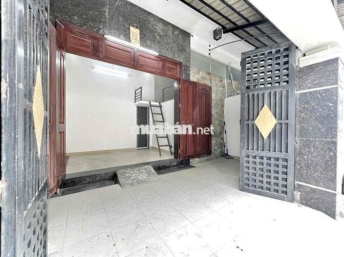 MẶT BẰNG KINH DOANH CÓ GÁC NGỦ LẠI HẺM XE TẢI CÁCH ĐƯỜNG LỚN 20M
