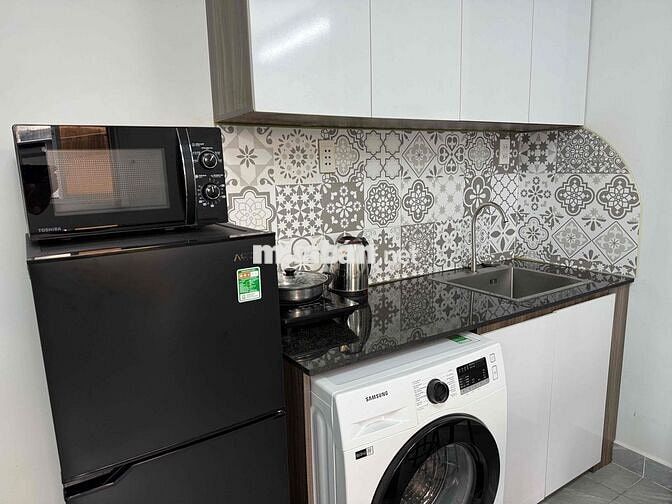 Cho thuê CHDV đường Calmette Quận 1
