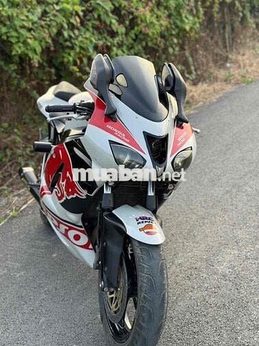 Honda CBR1100XX Trắng Đỏ Đen Đã dùng
