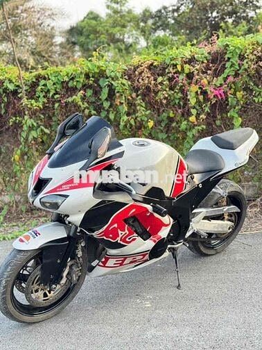Honda CBR1100XX Trắng Đỏ Đen Đã dùng