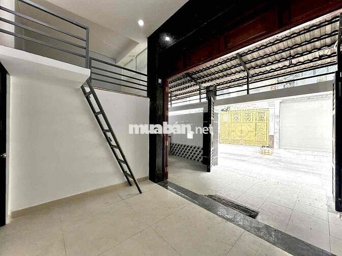MẶT BẰNG KINH DOANH CÓ GÁC NGỦ LẠI HẺM XE TẢI CÁCH ĐƯỜNG LỚN 20M