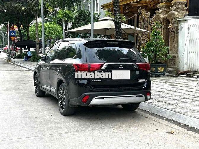 Mitsubishi Outlander 2.0 CVT sản xuất 2021