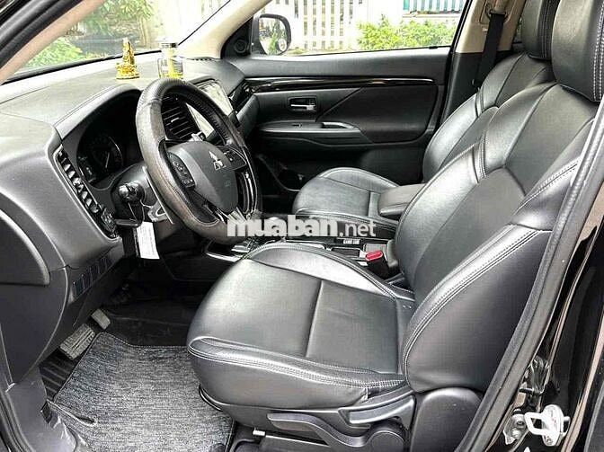 Mitsubishi Outlander 2.0 CVT sản xuất 2021