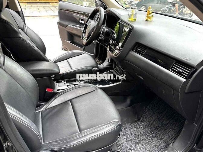 Mitsubishi Outlander 2.0 CVT sản xuất 2021