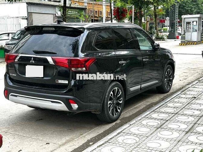 Mitsubishi Outlander 2.0 CVT sản xuất 2021
