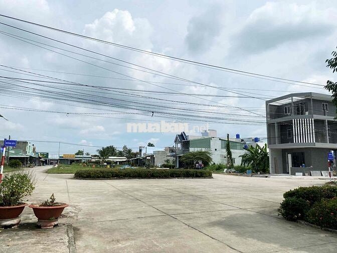 BÁN đất H.Bến Lức cũ, QH full ONT dt:1392m2 giá 3.75 tỷ TL nhanh