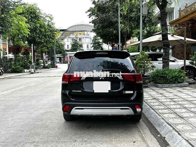 Mitsubishi Outlander 2.0 CVT sản xuất 2021