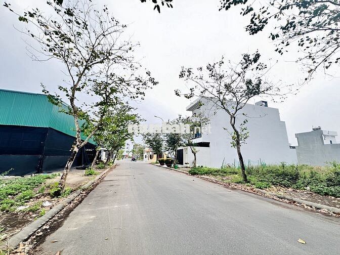 BÁN ĐẤT KHU KT NINH CƠ, SÁT BÃI TẮM, KD NGAY, PHÙ HỢP ĐT KS, NH, Ở