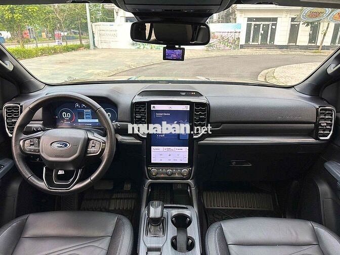 Ford Everest Titanium 2.0L 4x4 AT sản xuất 2022