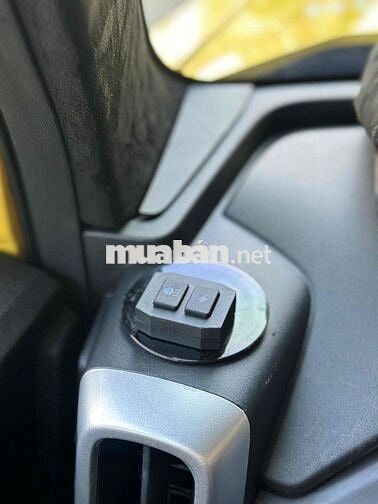 Xe điện VinFast VF3 2025 Vàng