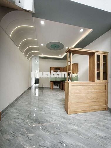 Nhà xây mới hiện đại chính chủ sổ hồng 