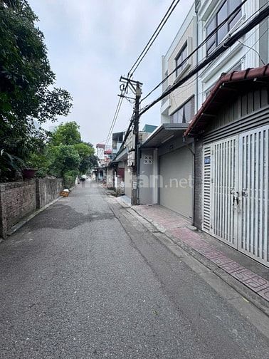 Bán nhà cũ 166m2 một mặt ngõ ,một mặt hồ ngõ 2 ngọc thụy long biên