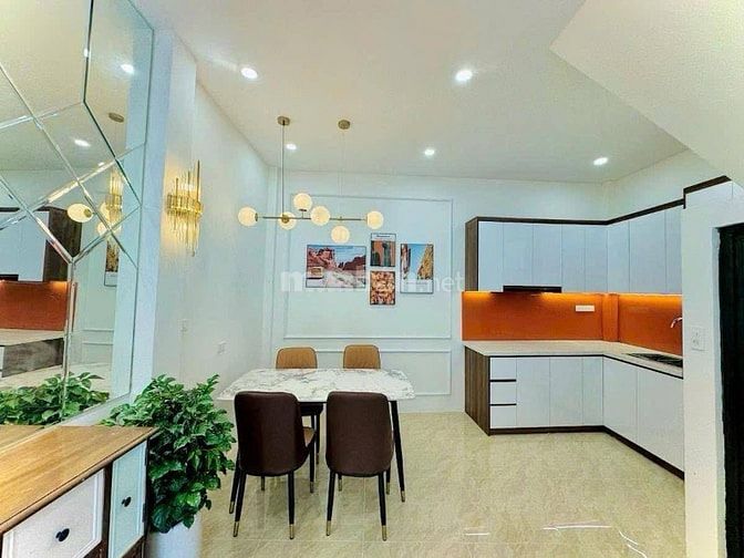 Bán Nhà Trương Định, Hoàng Mai 35m, 4 tầng, mt 4.6m, giá 8.8 tỷ.