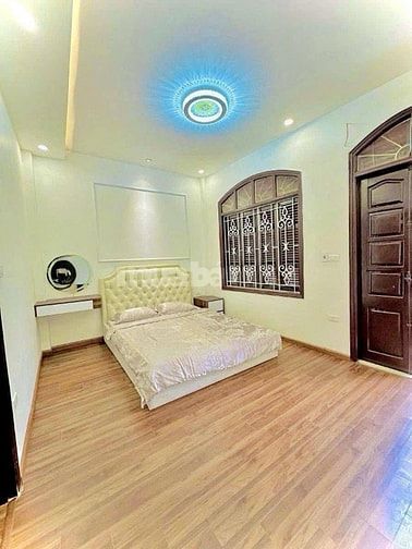 Bán Nhà Trương Định, Hoàng Mai 35m, 4 tầng, mt 4.6m, giá 8.8 tỷ.
