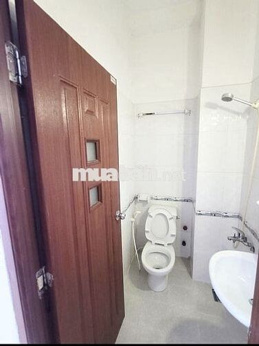 Chính chủ cho thuê mặt bằng đẹp, quận 8