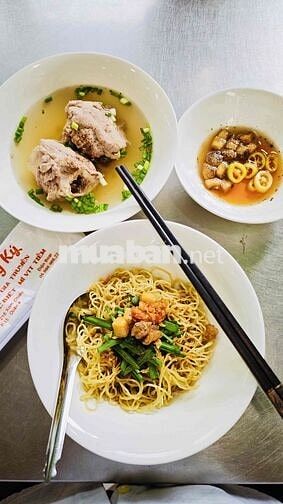Cần tuyển nhân viên phục vụ tiệm mì