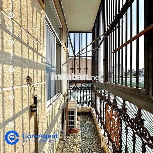 CĂN HỘ 2 PHÒNG NGỦ SẴN MÁY LẠNH BAN CÔNG CỰC THOÁNG NGAY ĐẦM SEN