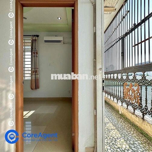 CĂN HỘ 2 PHÒNG NGỦ SẴN MÁY LẠNH BAN CÔNG CỰC THOÁNG NGAY ĐẦM SEN