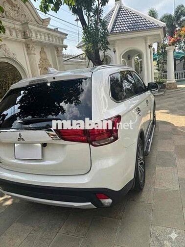 Mitsubishi Outlander 2019 Trắng