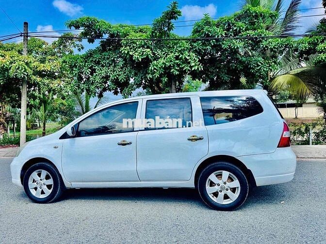 Nissan Livina 2012 - 29 km