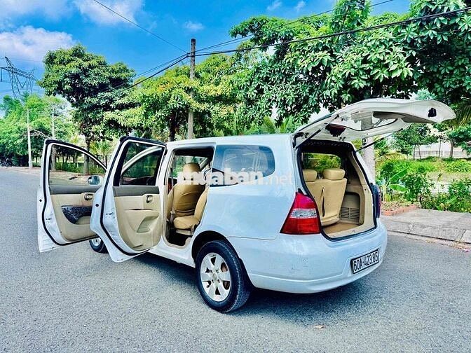 Nissan Livina 2012 - 29 km