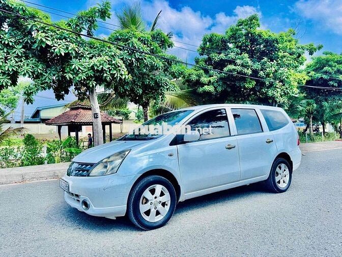 Nissan Livina 2012 - 29 km