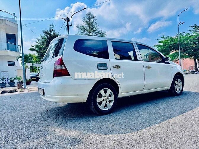 Nissan Livina 2012 - 29 km