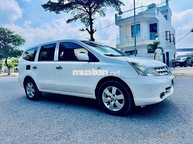 Nissan Livina 2012 - 29 km