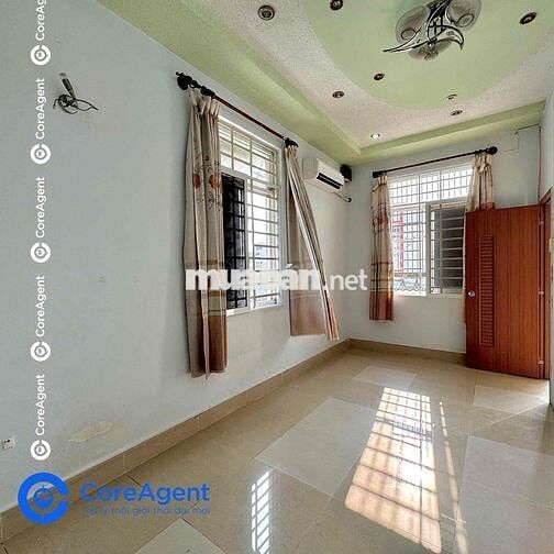 CĂN HỘ 2 PHÒNG NGỦ SẴN MÁY LẠNH BAN CÔNG CỰC THOÁNG NGAY ĐẦM SEN