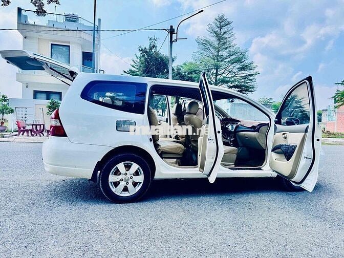Nissan Livina 2012 - 29 km