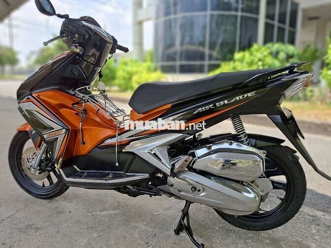Honda AB 125 Fi Cam đen