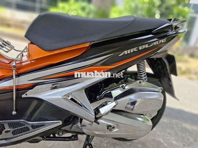 Honda AB 125 Fi Cam đen