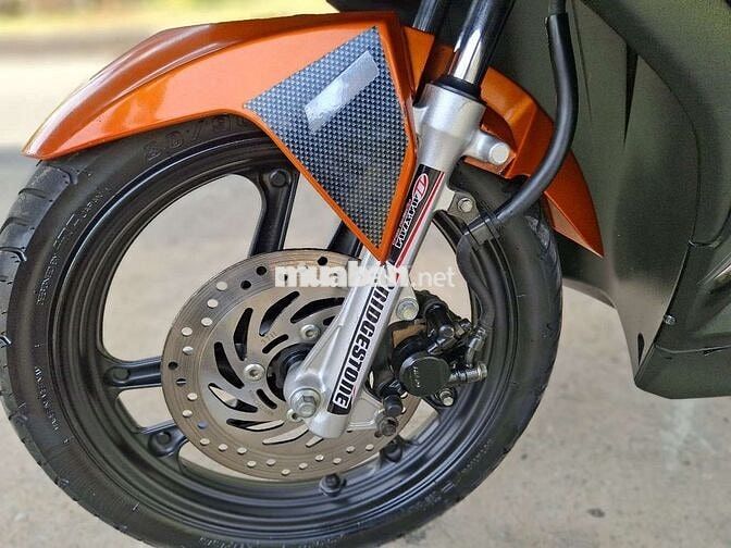 Honda AB 125 Fi Cam đen