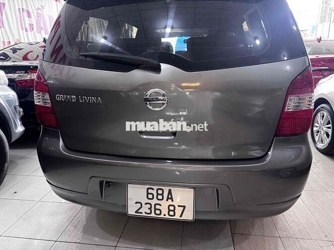 Nissan Grand Livina 2011 Xám