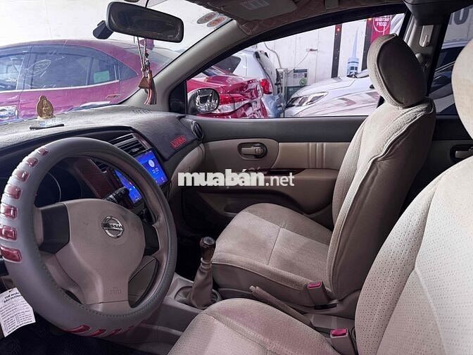 Nissan Grand Livina 2011 Xám