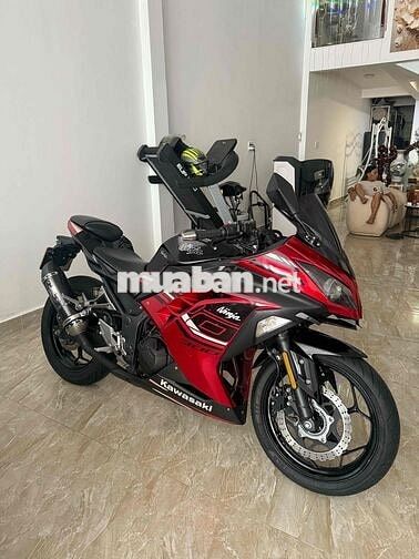 Kawasaki Ninja 300 ABS Đỏ đen