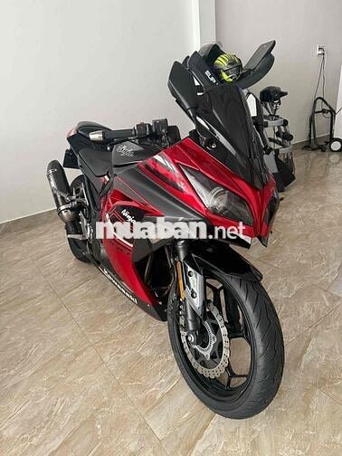 Kawasaki Ninja 300 ABS Đỏ đen